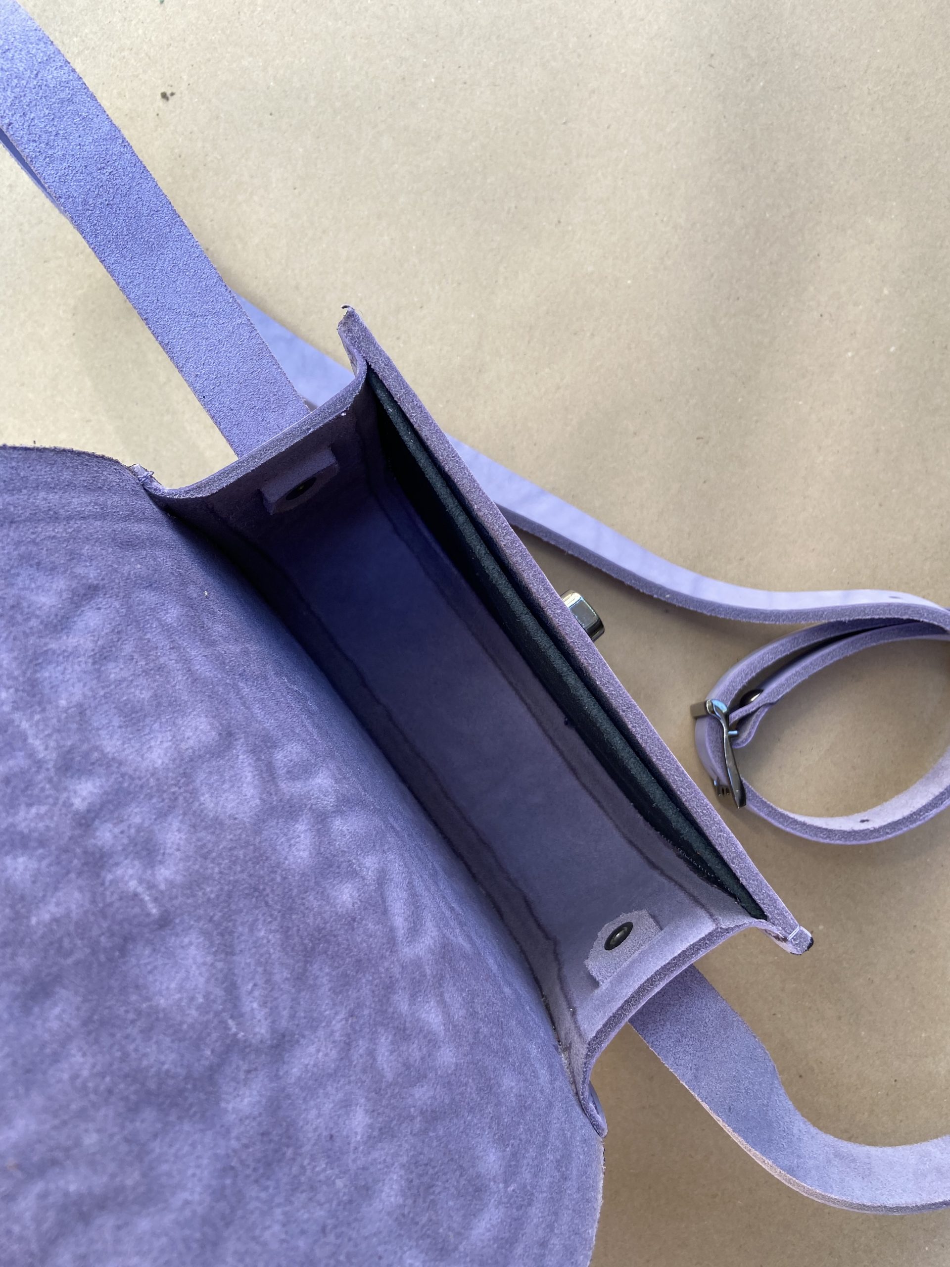 37134E31-15A7-407E-BC9B-BC12E511D5CC