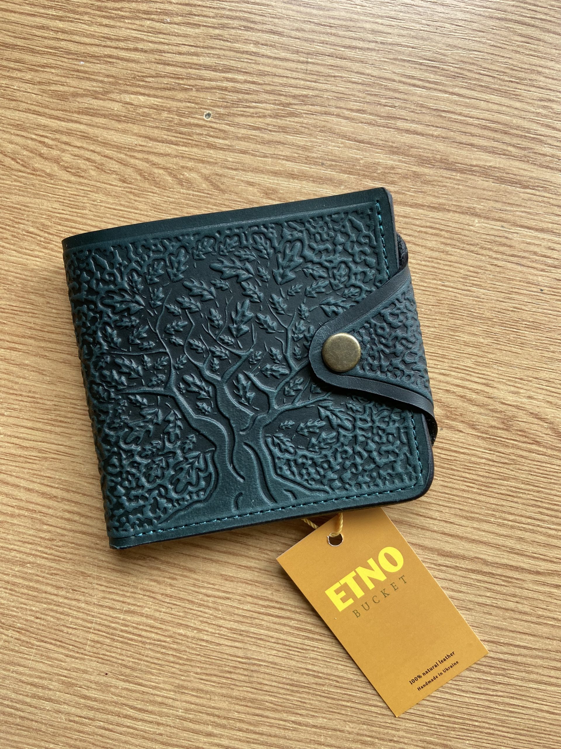 CD19CA25-FD79-4ED2-8D67-065BBD356215