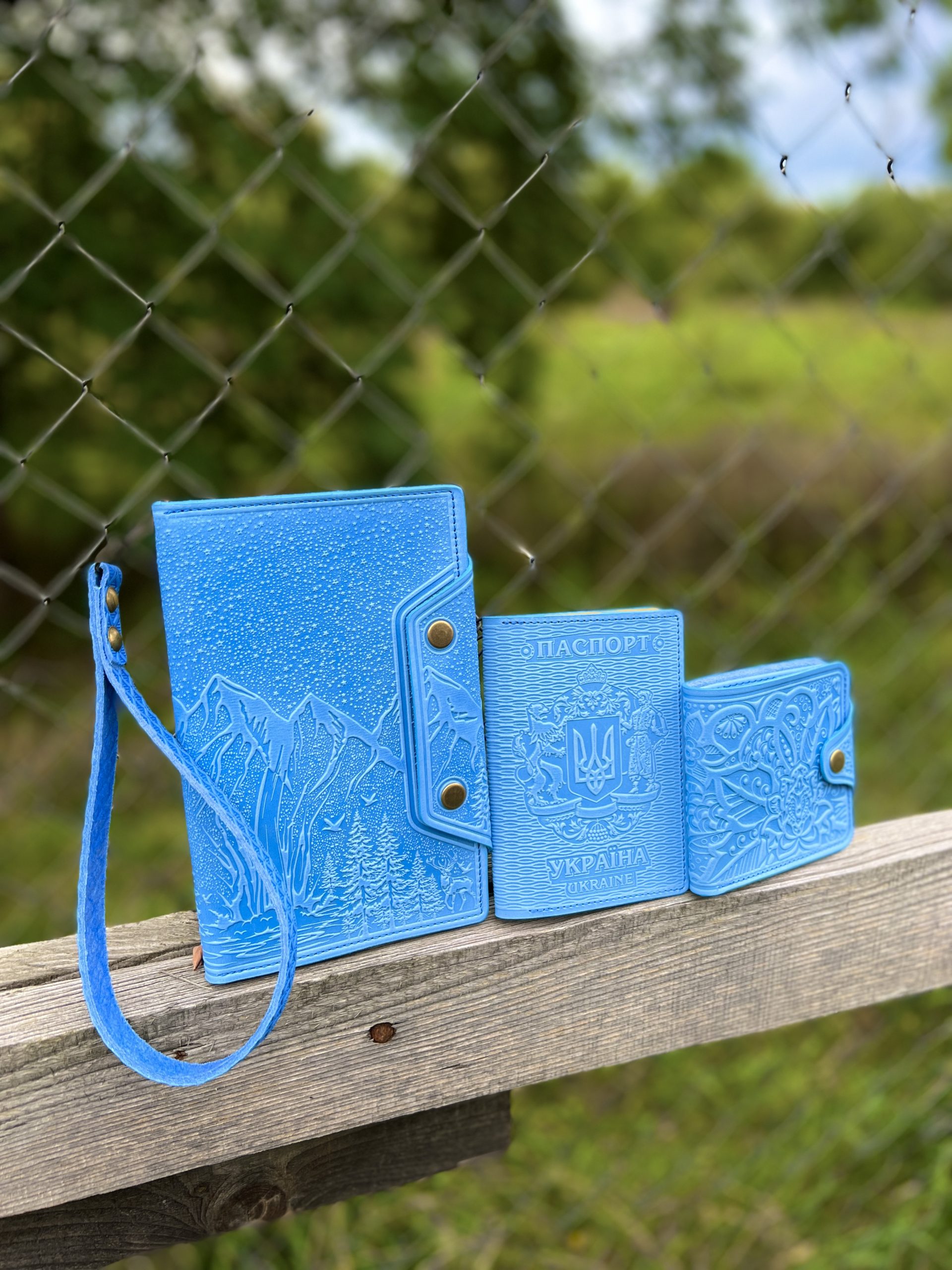 F19B8F5D-610A-49AC-8D7B-1A1B1C745EF7